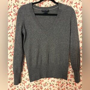 Banana Republic 100% Cashmere Charcoal V-Neck Sweater